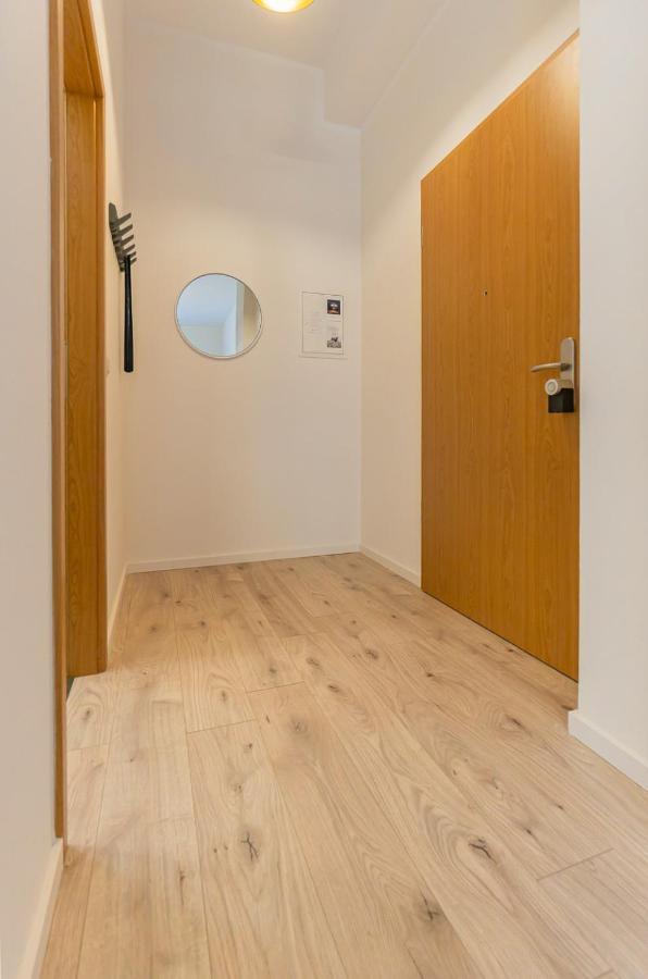 Cityapartment - 53 M², 2 Zimmer, Zentral, Netflix, Kueche, Waschmaschine Cottbus Exterior photo