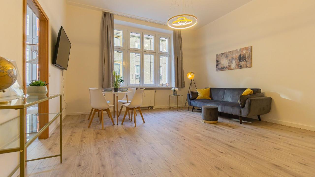 Cityapartment - 53 M², 2 Zimmer, Zentral, Netflix, Kueche, Waschmaschine Cottbus Exterior photo